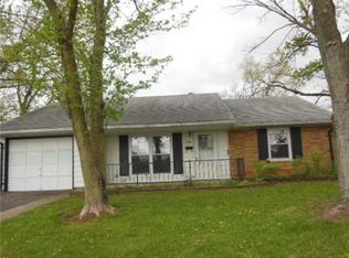 924 Leatherwood Dr, New Carlisle, OH 45344