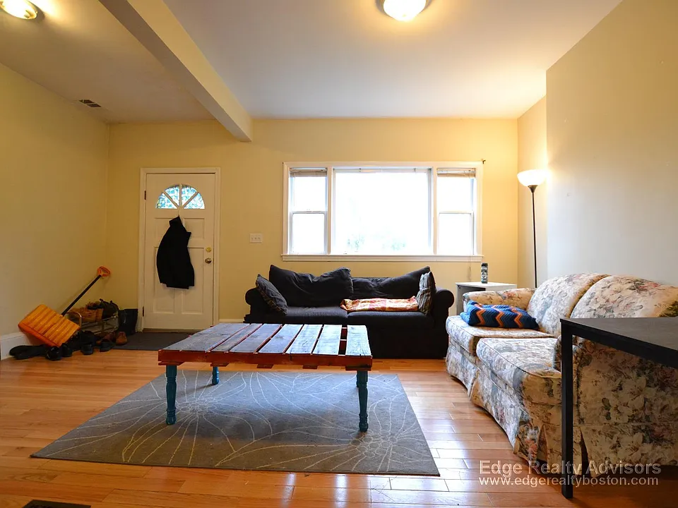 14 Woodmont St