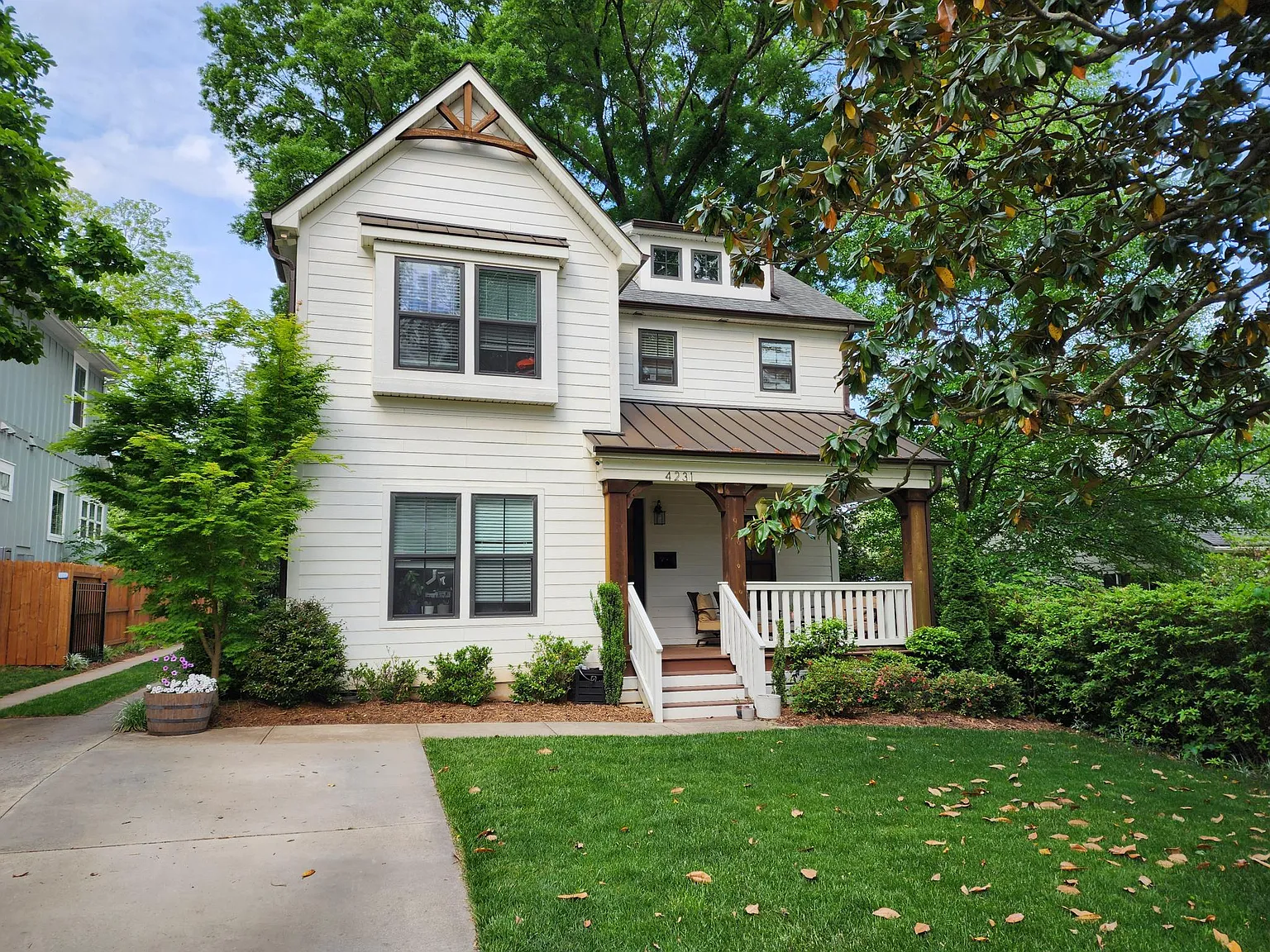 4231 Craig Ave — Photo 2