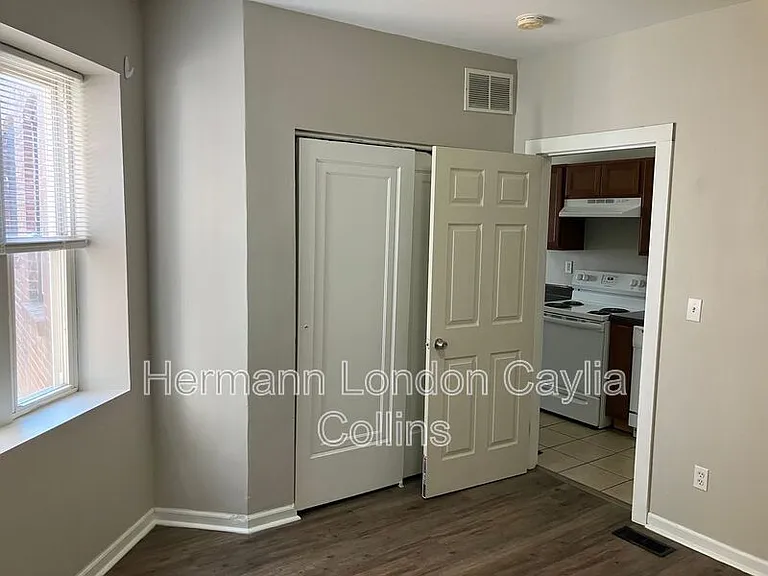 3660 Bates St #2E — Photo 6