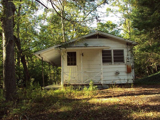 2nd image of 60 Suttles Cir