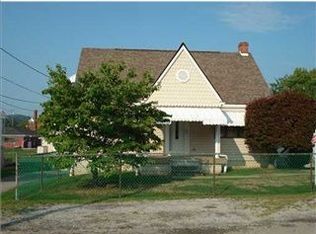 207 Grove Ave, Belle Vernon, PA 15012