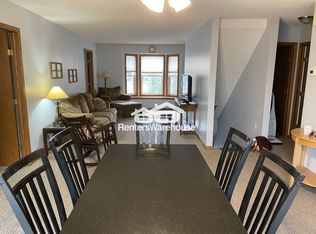 3566 Granada Ave N, Oakdale, MN 55128