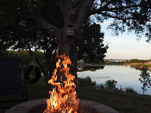 2nd image of 11420 Lake Tree Ct