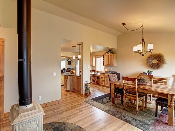 Open eating area