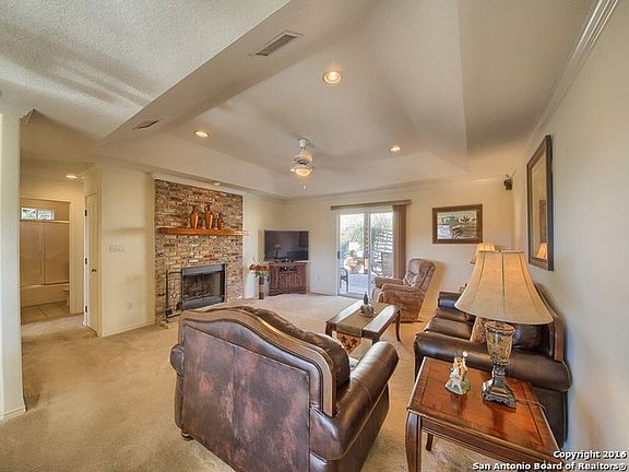 5th image of 205 Northwest Hills Dr N