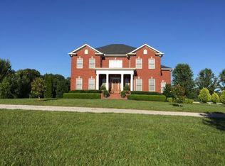 1044 Hoof & Paw Trl, Springfield, TN 37172