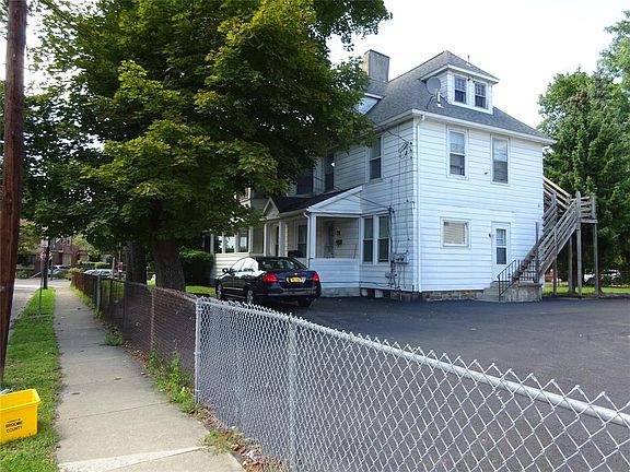 3rd image of 1 Linden St
