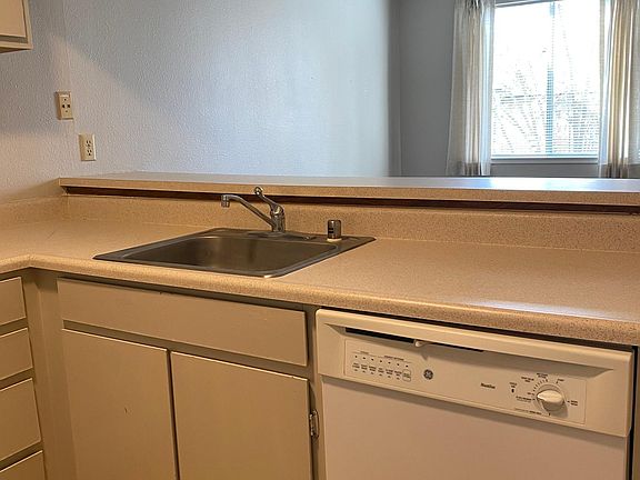 2nd image of 2763 Larkspur Ln