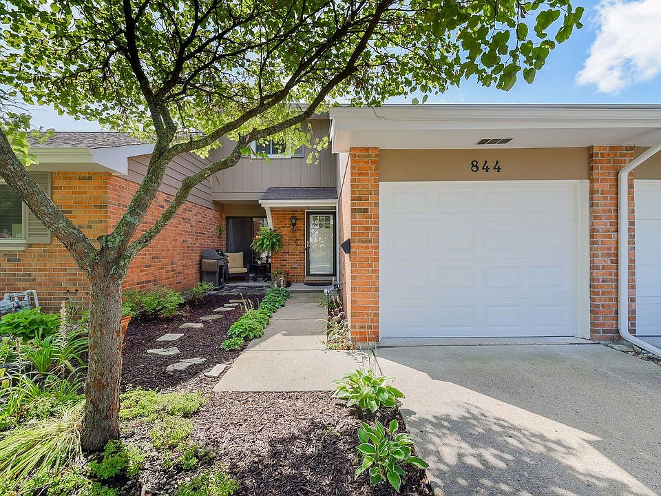 ~Welcome to 844 Farnham Lane in Wheaton~