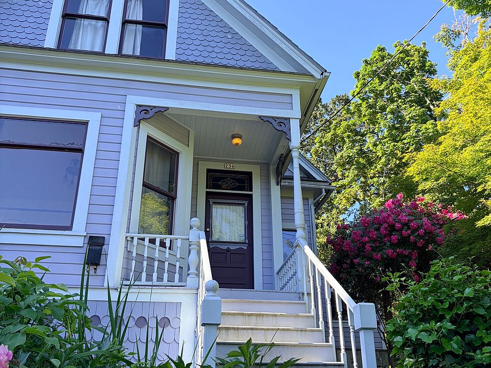 1st image of 236 NE Thompson St