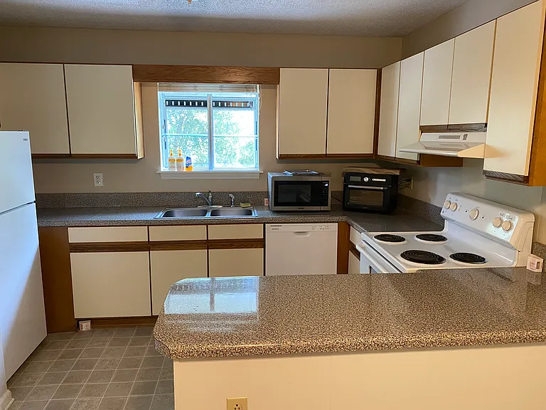4527 Kimberly Way — Photo 7