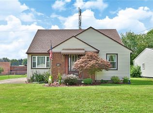 985 Garfield St, Struthers, OH 44471