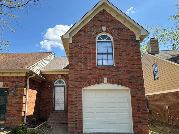 1630 Oaken Bucket Dr, Cordova, TN 38016