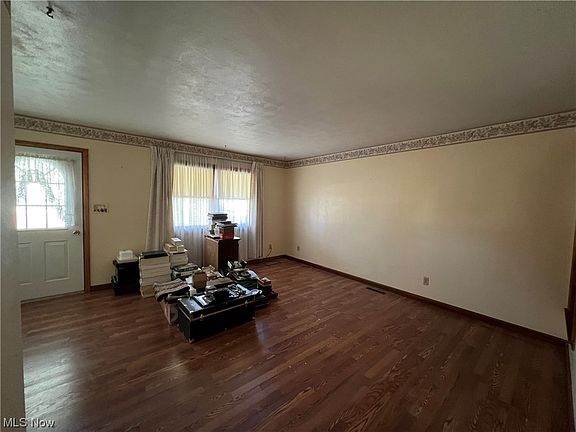 3rd image of 2712 18th Ave
