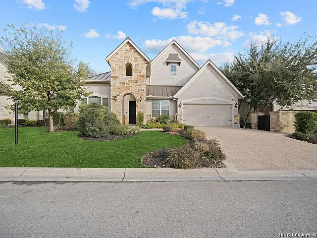 4 bed, 3.0 bath, 2720 sqft, $4,300 — Photo 1