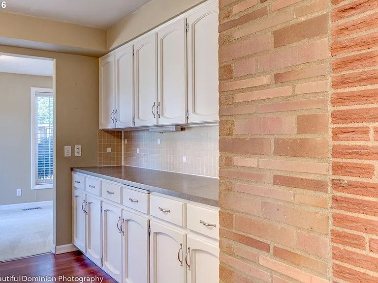 Kitchen cabinets