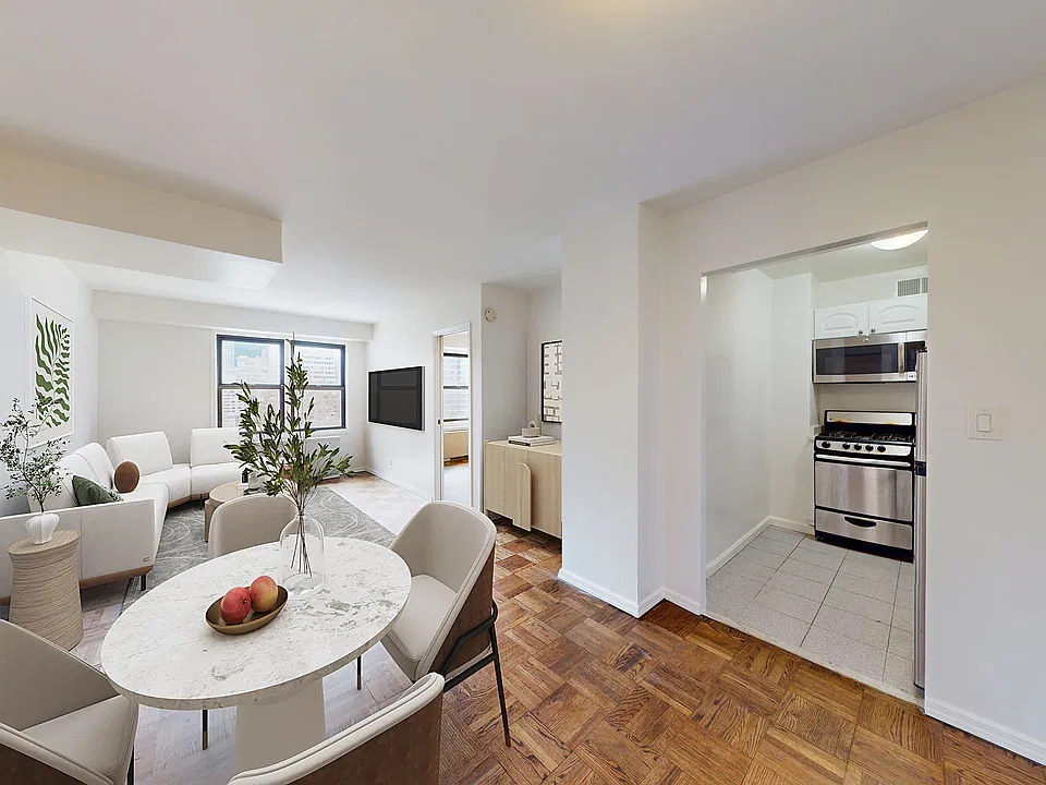 220 E 63rd St #12L