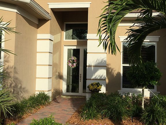 3rd image of 1093 Riverwind Cir
