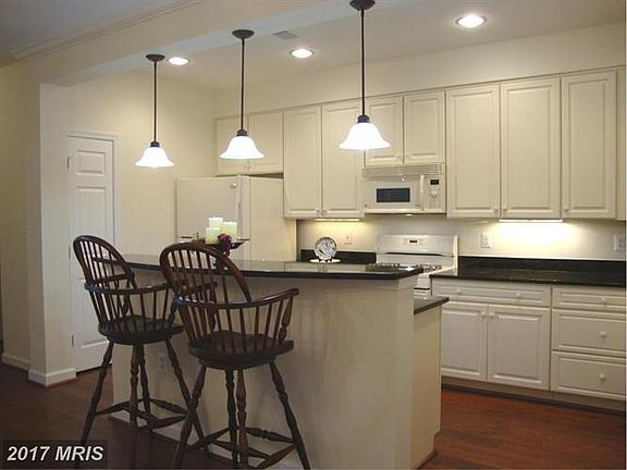 2nd image of 10328 Sager Ave Unit 418