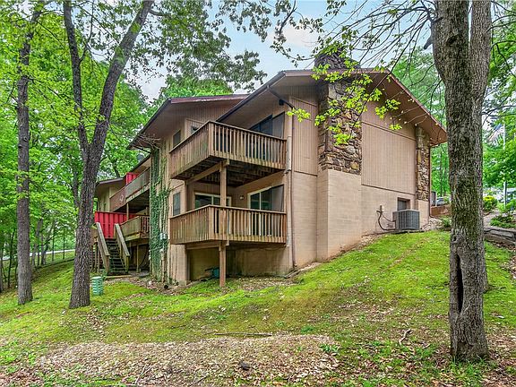 3rd image of 8 William Ln
