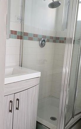 3rd image of 868 Avenue Ashford #702