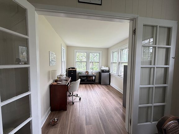 3rd image of 320 4th St