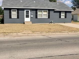 1310 N 8th St, Garden City, KS 67846