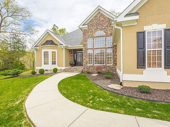 2nd image of 3128 Grassy Cove Ln