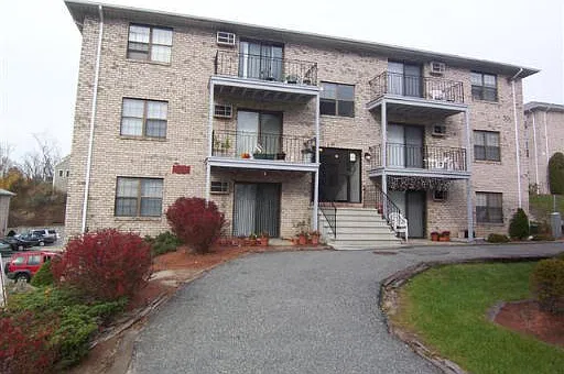 22 Kenmar Drive Unit 194, Billerica, MA - 194 — Photo 1