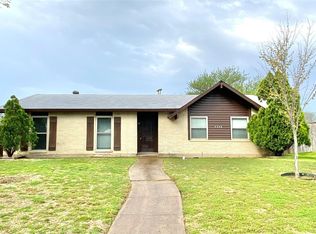 3329 Country Club Dr, Grand Prairie, TX 75052