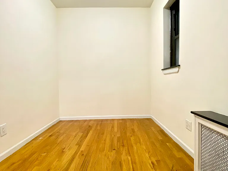 429 E 83rd St #2D — Photo 12