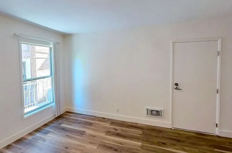 290 Lee Street — Photo 8