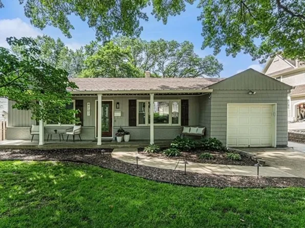 4207 W 62nd Ter, Fairway, KS 66205