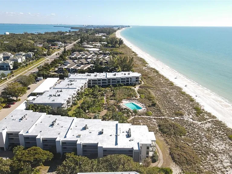 5757 Gulf Of Mexico Dr #305 — Photo 39