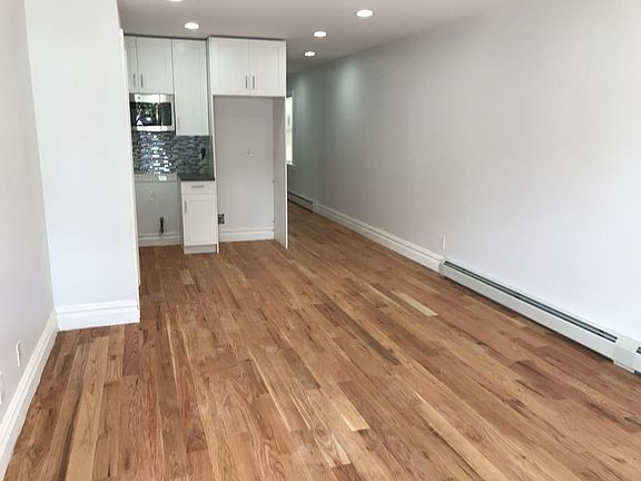 2nd image of 3814 Harper Ave