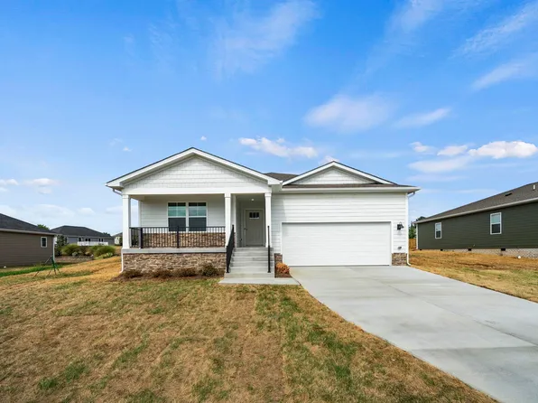 10 Pommel Ln, Lexington, VA 24450