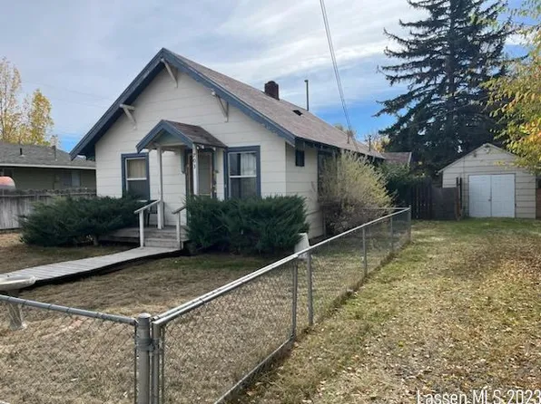 703 W 3rd St, Alturas, CA 96101