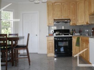 48 Atherton Rd #1A, Brookline, MA 02446