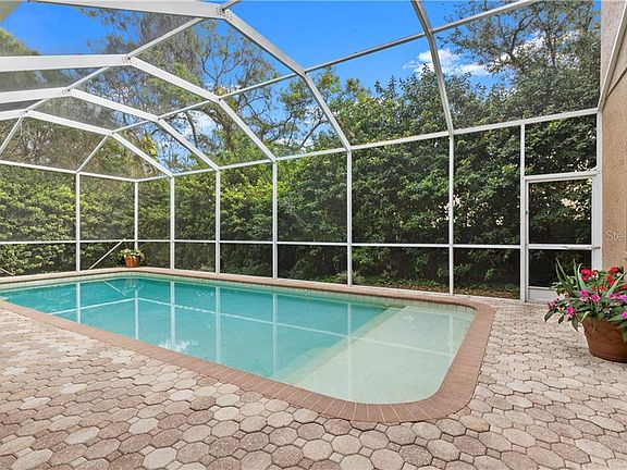 3rd image of 2208 Cypress Hollow Ct