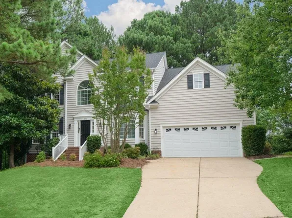 105 Park York Ln, Cary, NC 27519