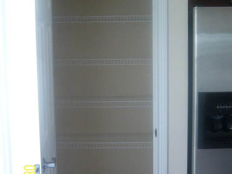 Kitchen pantry space