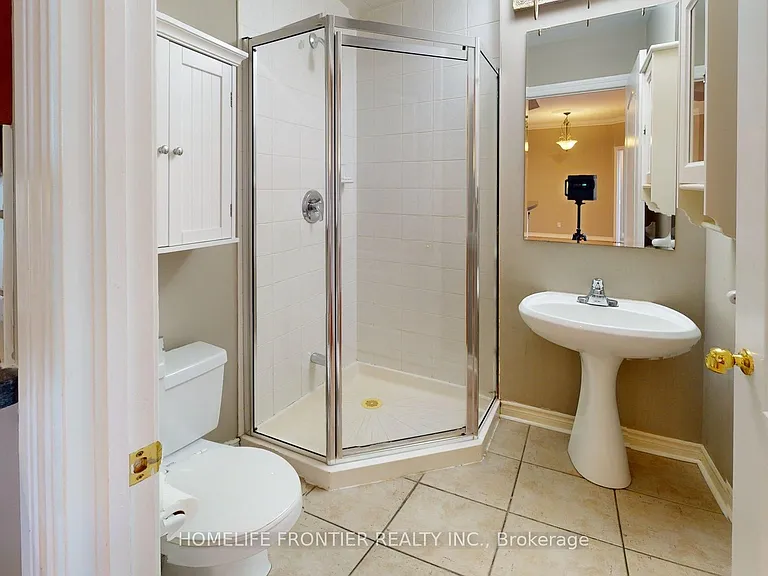 3351 Cawthra Rd #402 — Photo 11