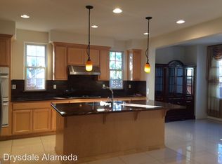2411 Coral Sea St, Alameda, CA
