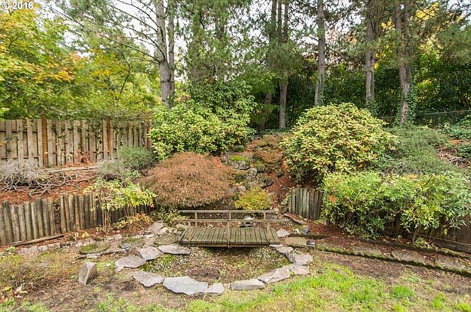 2nd image of 16085 SW Colony Dr