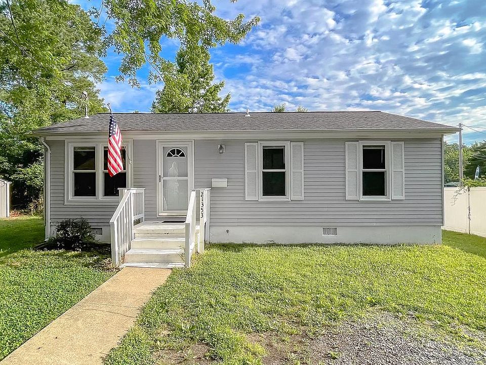 1st image of 21353 Cambridge Ave