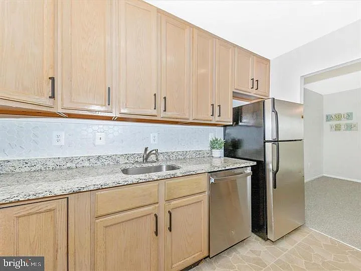 4411 Romlon St #301 — Photo 20