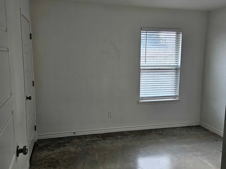 4404 Water St #A — Photo 6