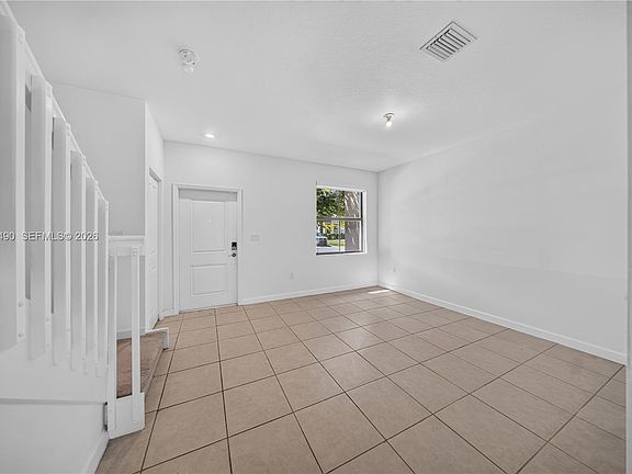 5th image of 23450 SW 127th Pl