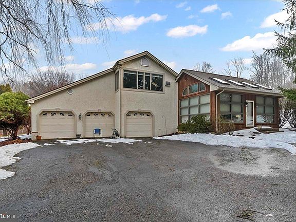 3rd image of 531 Chandler Mill Rd